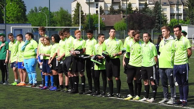 LA MARSEILLAISE AU CHAMPIONNAT DE FRANCE UNSS CADETTES DE FOOT