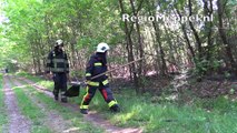 Brandweer blust bosbrand in Staphorst