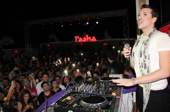 Sosyal Medya Fenomeni Kerimcan Durmaz, İzdihama Neden Oldu