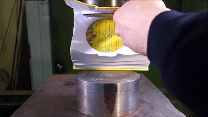 Книга победила гидравлический пресс