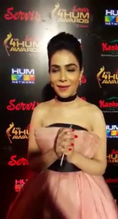 Valgur Dress of humaima malik on red carpet