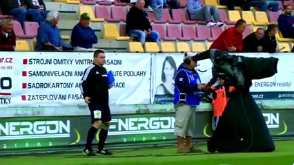 Árbitro vai trabalhar bêbado em jogo do Campeonato Tcheco