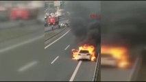 Tem Otoyolu'nda Otomobil Alev Alev Yandı