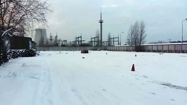 Идеальный подарок. Сертификат на экстремальное вождение. (Разворот на 540 градусов) carbon.co.ua