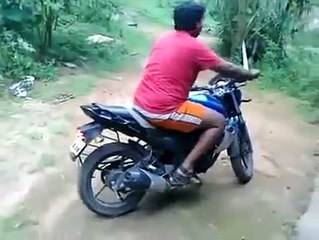 Latest Indian Funny Videos Compilation 2016 - Indian Whatsapp Videos - Videos De Risa 2016 (20)