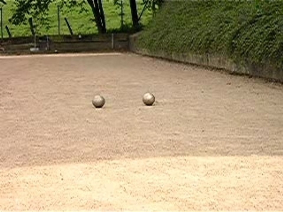 tir de but distance 14m entre deux boules