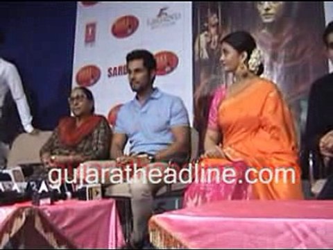 Randeep Hooda and Dalbir Kaur in Ahmedabad at Sarbjit movie event