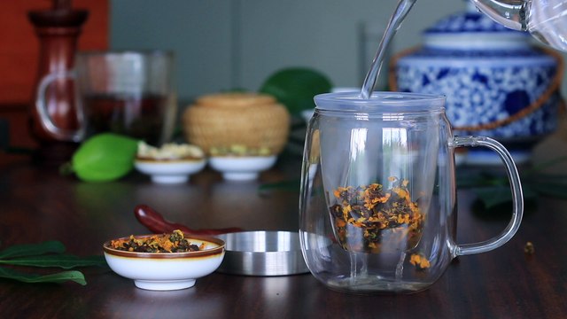 How to Make Snow Chrysanthemum in Tea Mug with Infuser and Lid