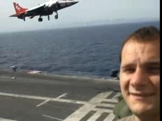 Exceptionnel Atterissage d'un harrier sur charles de gaulle