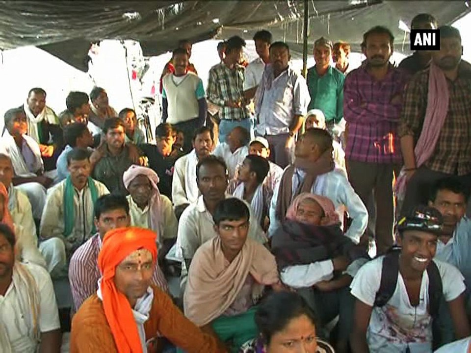 Youth flock to Kathmandu to gherao Singh Darbar