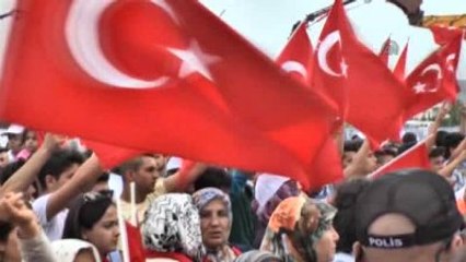 Bahçeli, Analar Bacılar Konaklama Evi'ni Ziyaret Etti