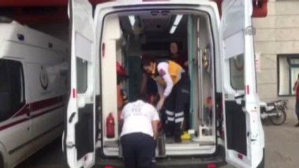 Otomobil Şarampole Devrildi: 6 Yaralı