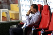 Trabzonspor Eski Hocası Hami Mandıralı Yedek Kulübesinde Yığılıp Kaldı