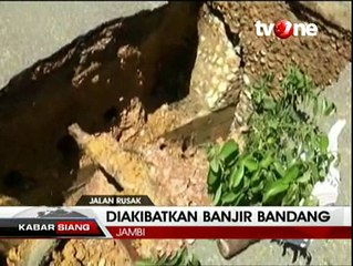 Jembatan di Jalur Alternatif Jambi Amblas