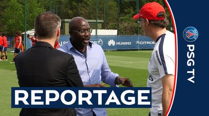 George Weah en visite au centre d'entrainement