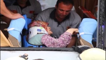 Burdur'da Tankerle Midibüs Çarpıştı 10 Yaralı