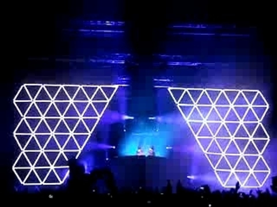 Daft Punk - Television Rules The Nation live @ Nîmes