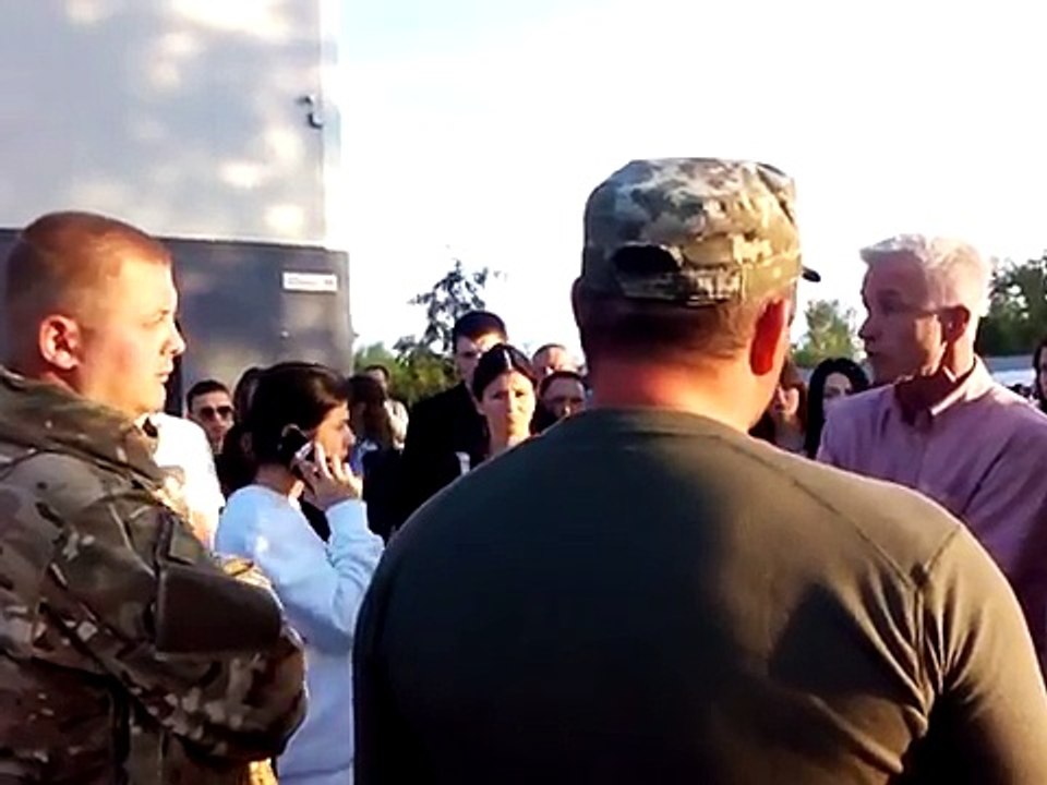 Активісти блокують Лободу суперечка
