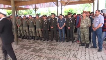 Gaziantepli Şehit Astsubayı 5 Bin Kişi Uğurladı- Yeniden