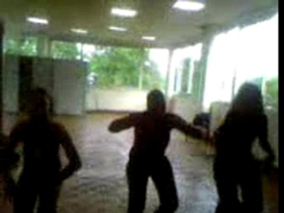 Mati noly aida en mode danse!