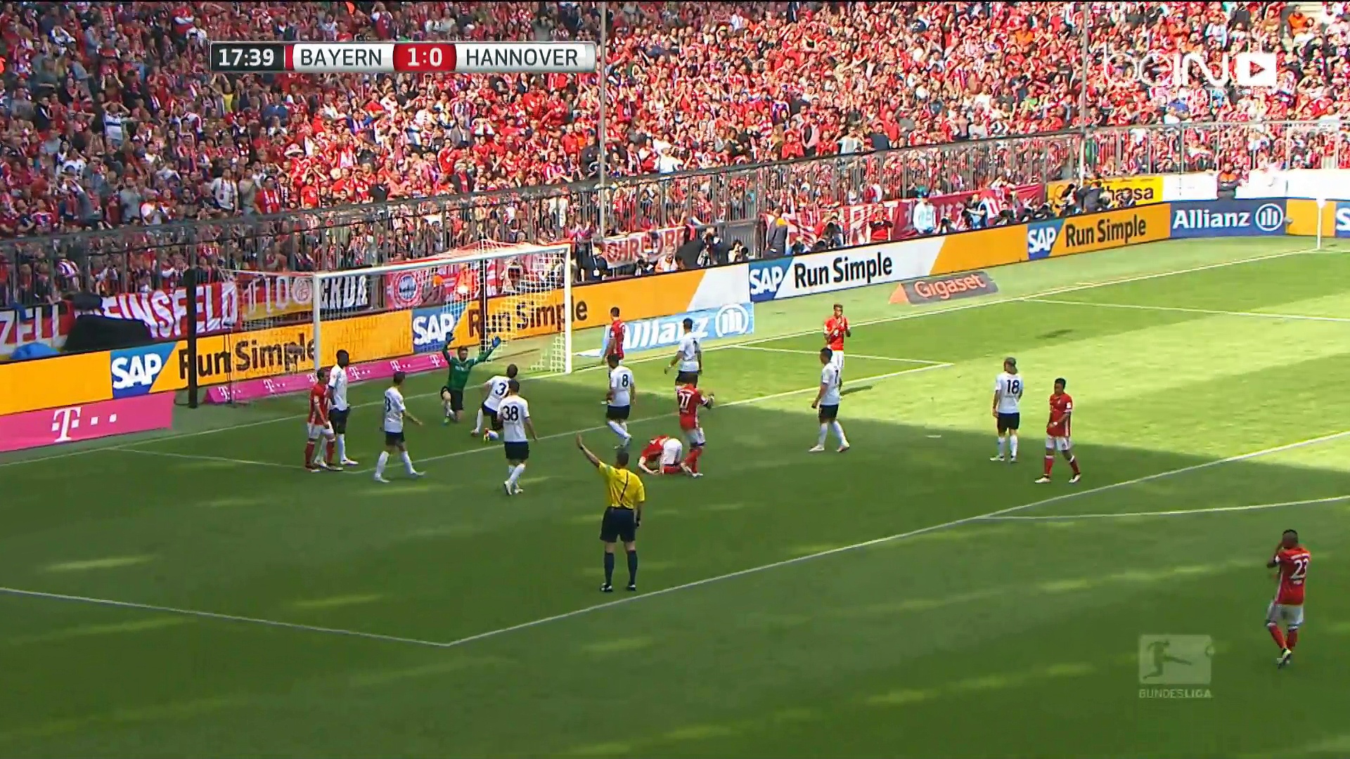 Bundesliga: Bayern Munich 3 - 1 Hannover