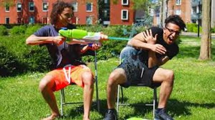 KWEBBELKOP-EXTREME SUPER SOAKER QUIZ CHALLENGE!