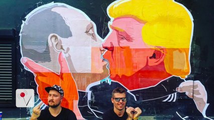 Vladimir Putin and Donald Trump Share Passionate Kiss in New Mural