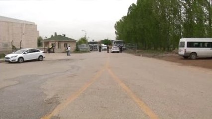 MHP'de Kurultay Yapılacağı Duyurulan Otel Önündeki Güvenlik Önlemleri