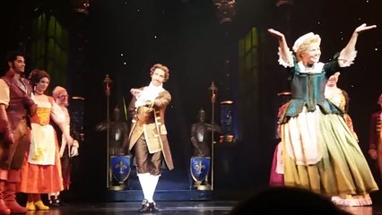 Musical Beauty and the Beast einde