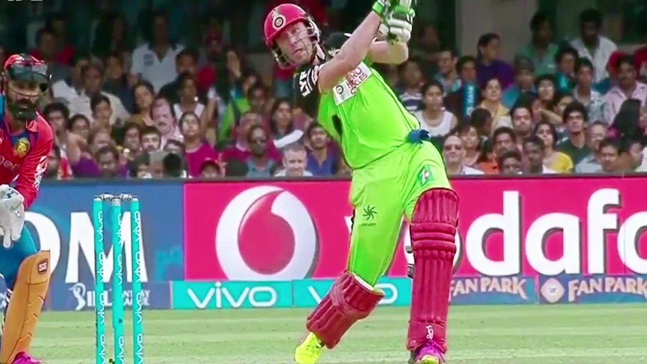 AB de Villiers and  Kohli 229 Runs Partnership  vs Gujarat Lions in IPL by Crickiepedia.com