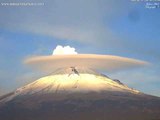 Time-Lapse Shows Steam Clouds Forming Around Popocatépetl Volcano