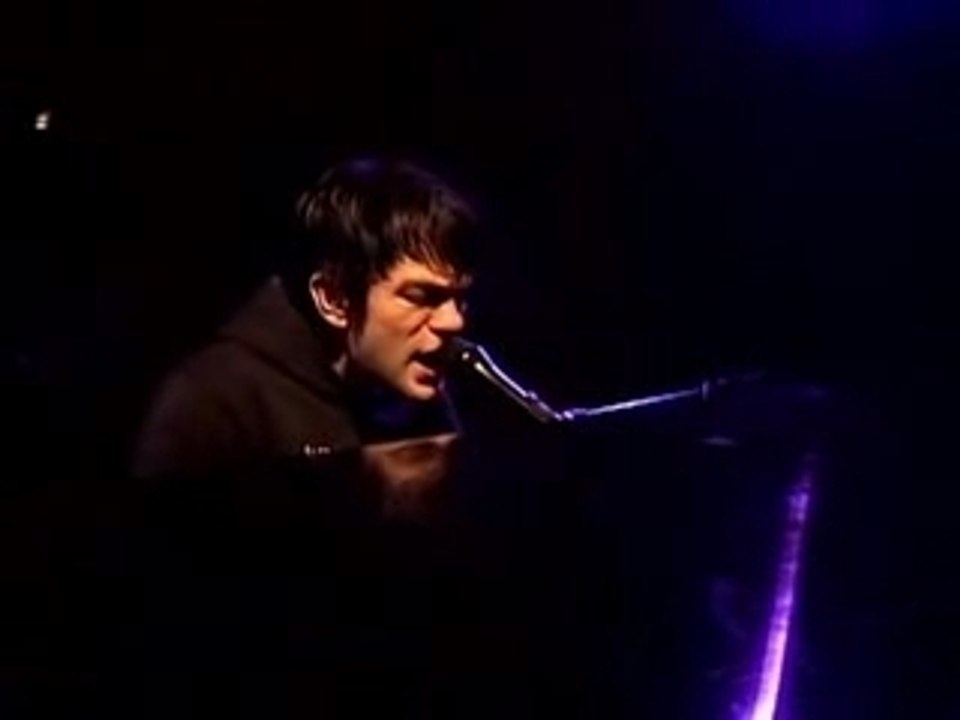 Sum 41 - Pieces (Live at Rolling Stone)