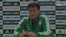 Cuca exalta movimentação do Palmeiras e elogia Gabriel Jesus: 'É difícil de marcar'
