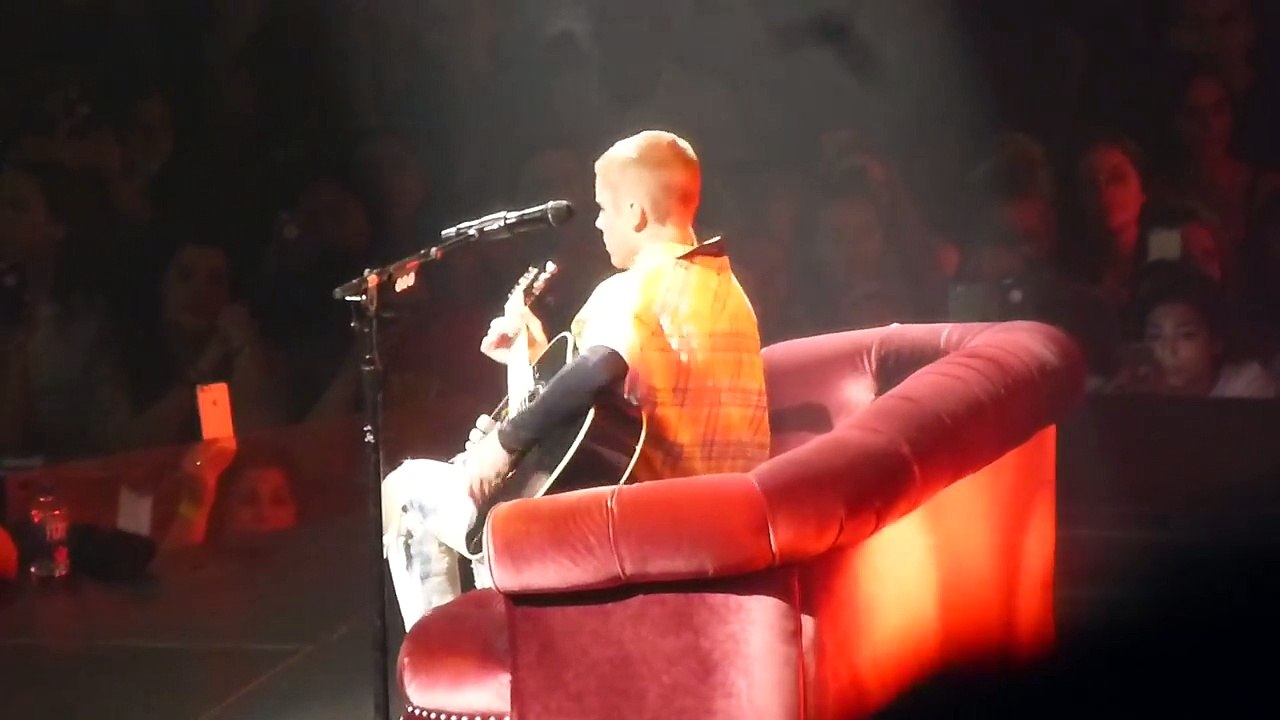 LOOK AT THE STARS_ LOVE YOURSELF -JUSTIN BIEBER_ PURPOSE WORLD TOUR 5.8.16