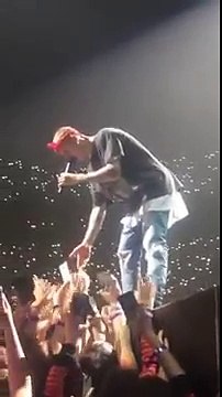 Justin Bieber Live Life Is Worth Of Living From Quebec,Canada 14/05/2016 Purpose Tour