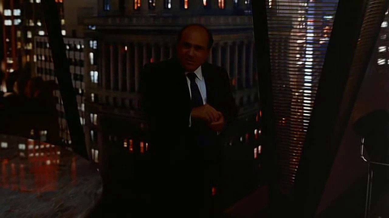 #Дэнни_ДеВито: "На свете всего 3 вещи, Вам никогда не изменят: собаки, пончики и деньги"