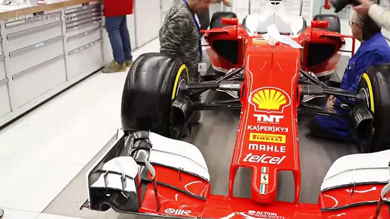 Ferrari SF16-H Stickering Timelaps - F1 2016 OFFICIAL CAR