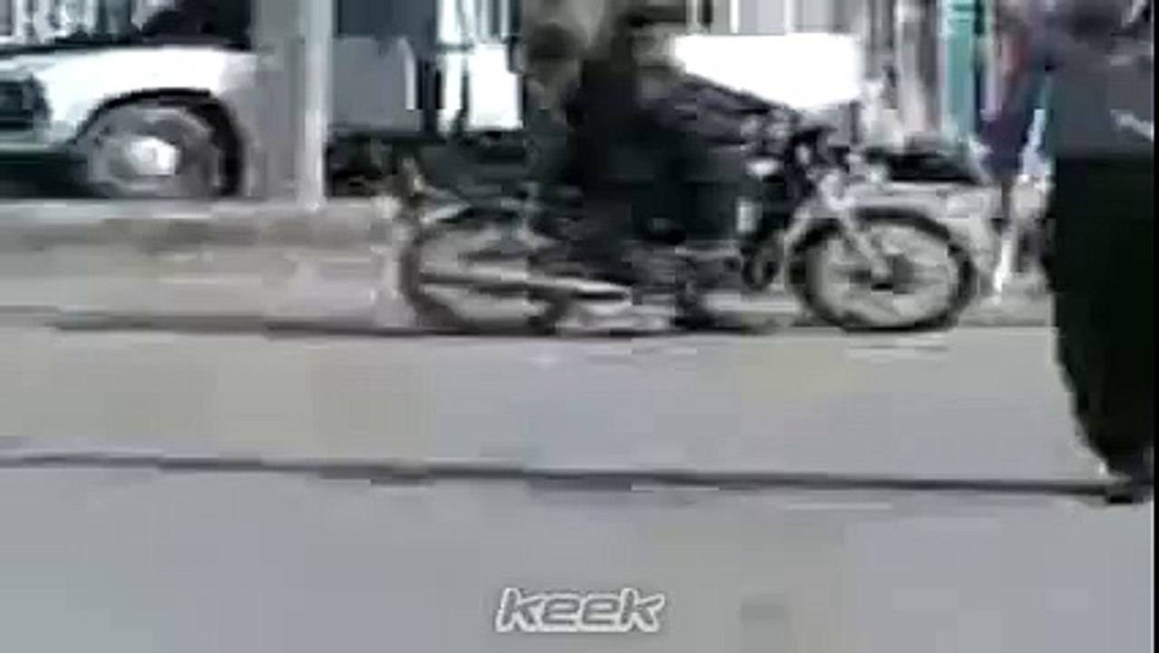انصب شخص بالعالم ههههه