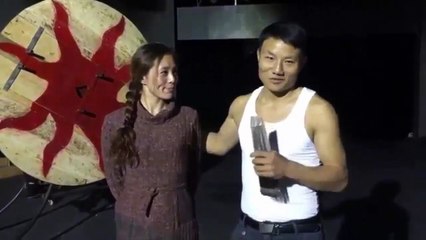 Akıllara Zarar Bıçak Gösterisi