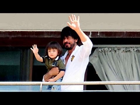 Shahrukh Khan & Abram 50th BIRTHDAY Celebrations At Mannat