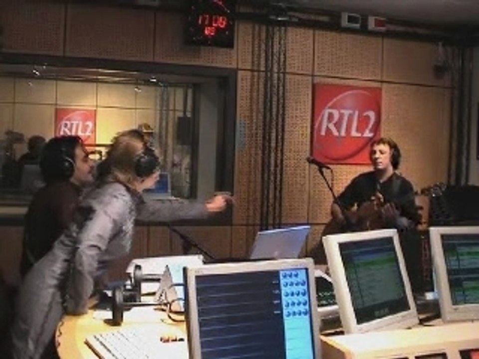 Stephan Eicher - Dejeuner en paix (RTL2)