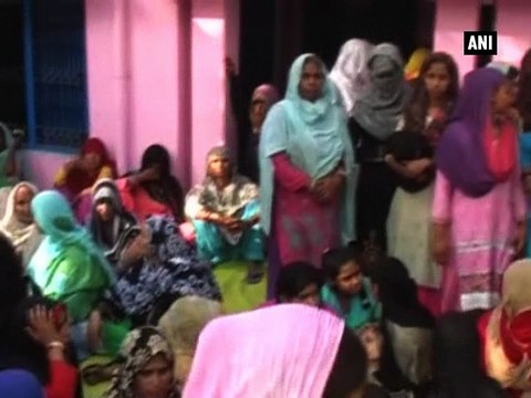 Looters kill two, injure four, rob three houses