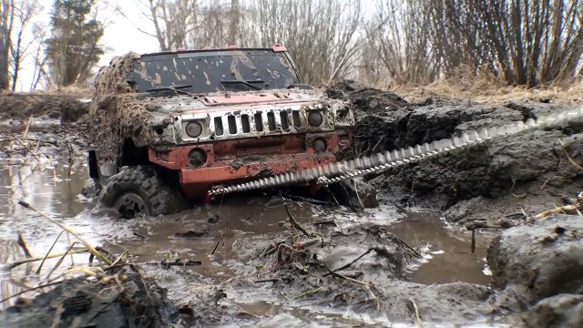 RC Cars OFF Road 4x4 MUD Adventure Mercedes Ener-G-Force Concept VS Hummer Axial SCX10