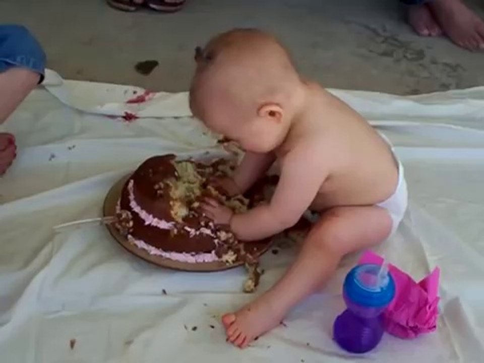 First Birthday Cake - Funny Baby-Funny Whatsapp Video | WhatsApp Video Funny | Funny Fails | Viral Video