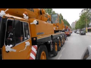 Dhëndri e merr nusen me 4 vinça - Top Channel Albania - News - Lajme