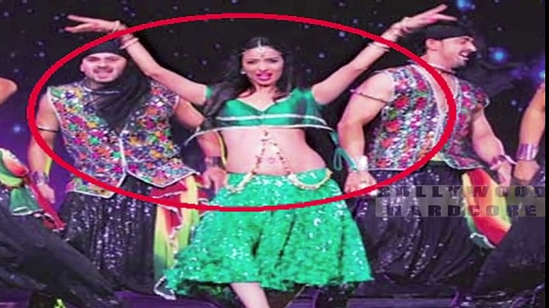 ⁣Bollywood's Most SCANDALOUS Wardrobe Malfunction in Public _ TOP 5