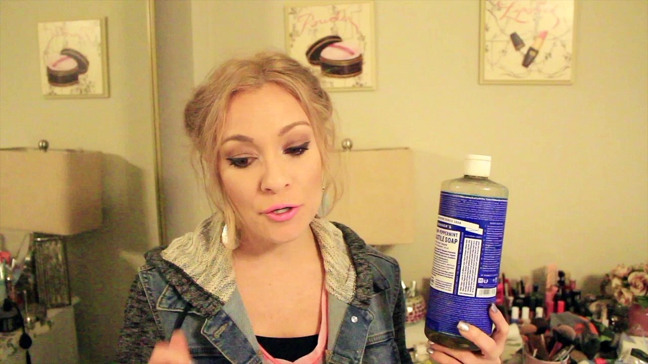 How To Clean Your Makeup Brushes