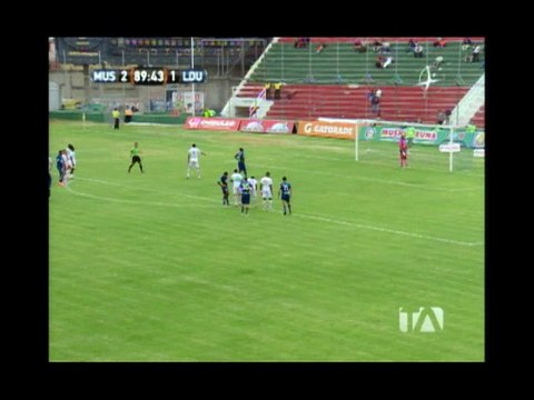 De tiro penal Liga empató el cotejo ante Mushuc Runa 2-2