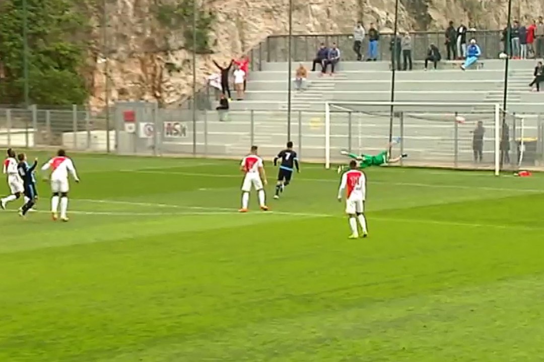 CFA - Monaco 4-2 OM : le but de Maxime Lopez (4e)
