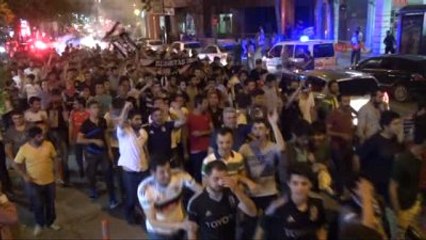 Adıyaman'da Beşiktaşlıların Şampiyonluk Kutlaması